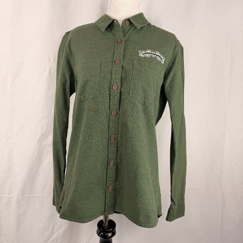 Sierra Nevada Brewing Co Women's Button Down Shirt | Green | Medium